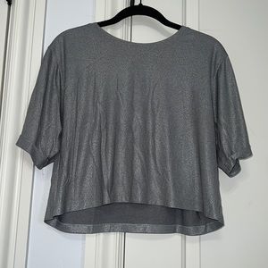 Size 4 or 6 lululemon shirt